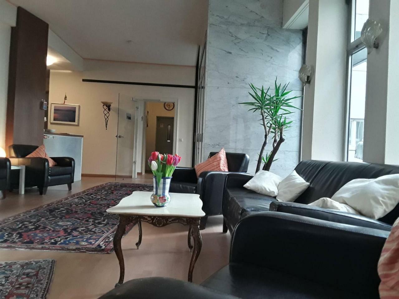 Schloss Hotel Gbr Dusseldorf Ngoại thất bức ảnh